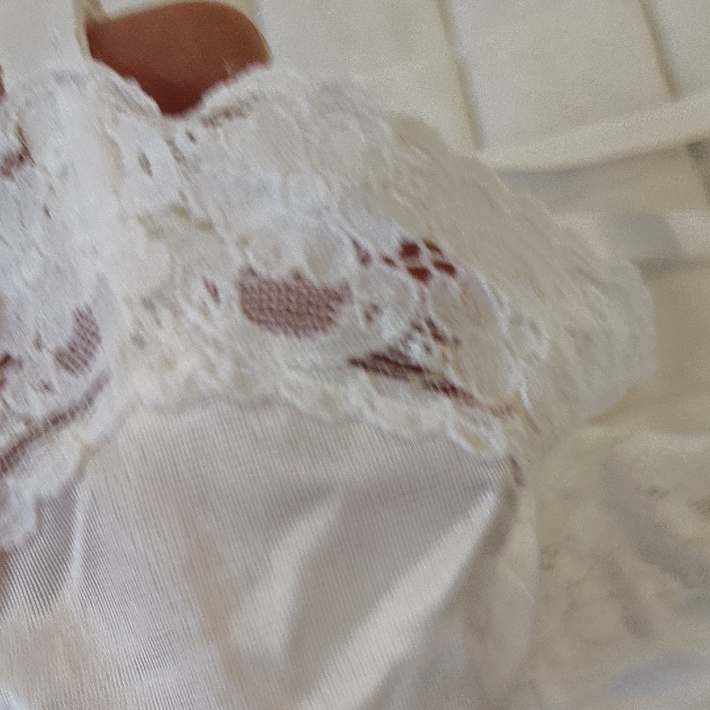Vanity Fair White Lace Chemise - Picture 8 of 9
